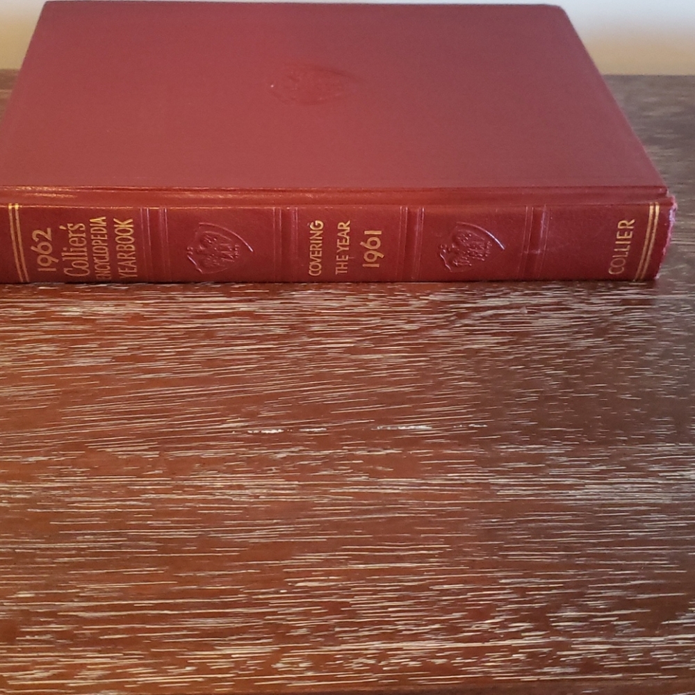 Vintage!😍HP 1962 Collier's Encyclopedia Yearbook. Great condition. - Picture 7 of 7